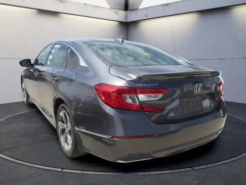 Used 2018 Honda Accord EX image 4