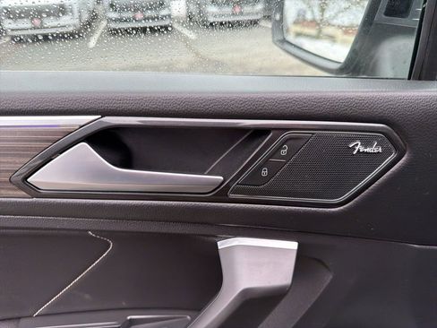 Used 2022 Volkswagen Tiguan SEL R-Line AWD/4WD image 14