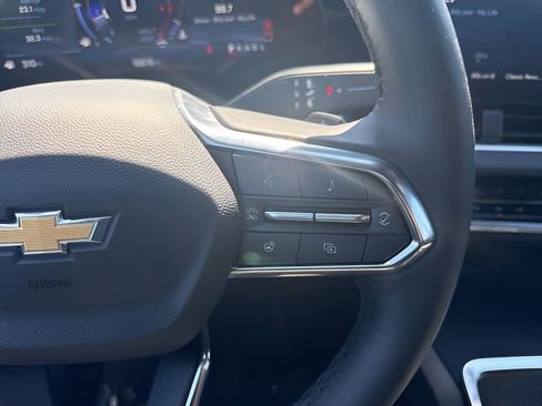 Used 2026 Chevrolet Equinox LT FWD image 14