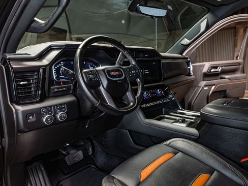 Used 2025 GMC Sierra 2500 AT4 w/ AT4 Premium Plus Package image 14