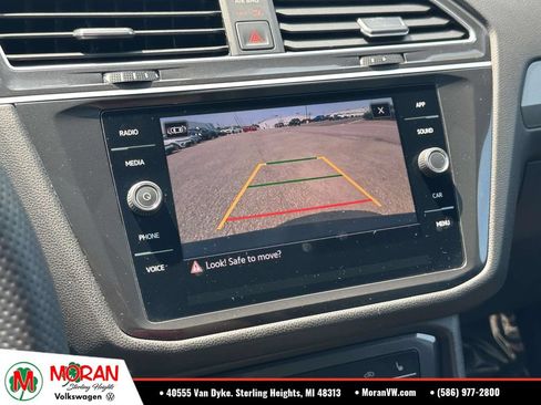 Certified 2024 Volkswagen Tiguan SE R-Line FWD image 28