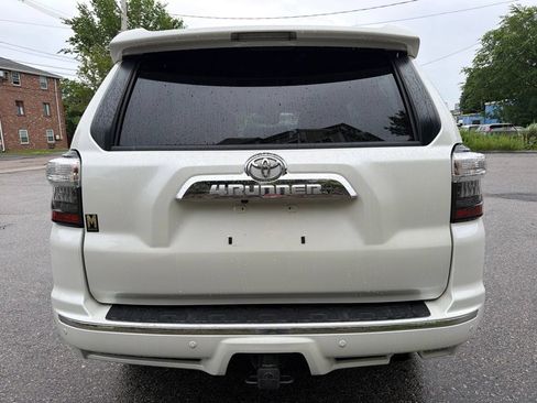 Used 2022 Toyota 4Runner Limited AWD/4WD image 6