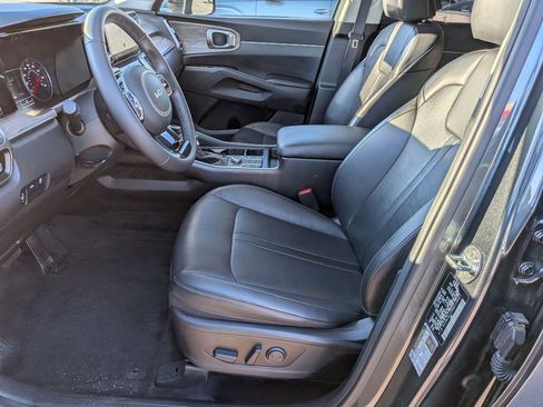 Used 2022 Kia Sorento S image 14