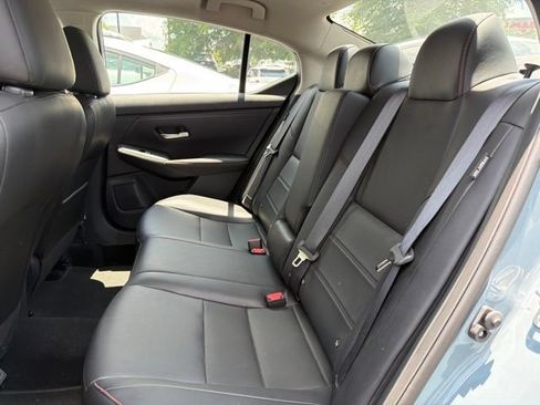 Used 2025 Nissan Sentra SR w/ SR Premium Package FWD image 25