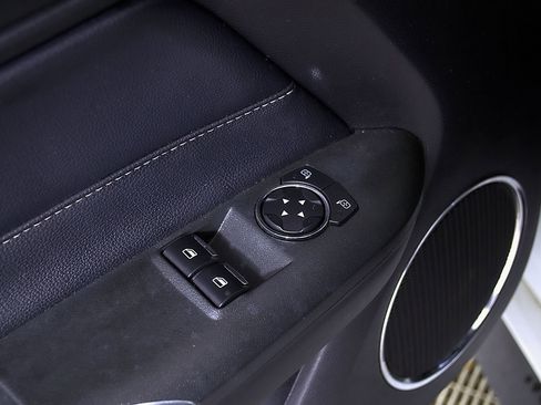 Used 2019 Ford Mustang Premium RWD image 17