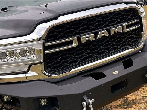 Used 2022 RAM 3500 Tradesman w/ Chrome Appearance Group AWD/4WD image 28
