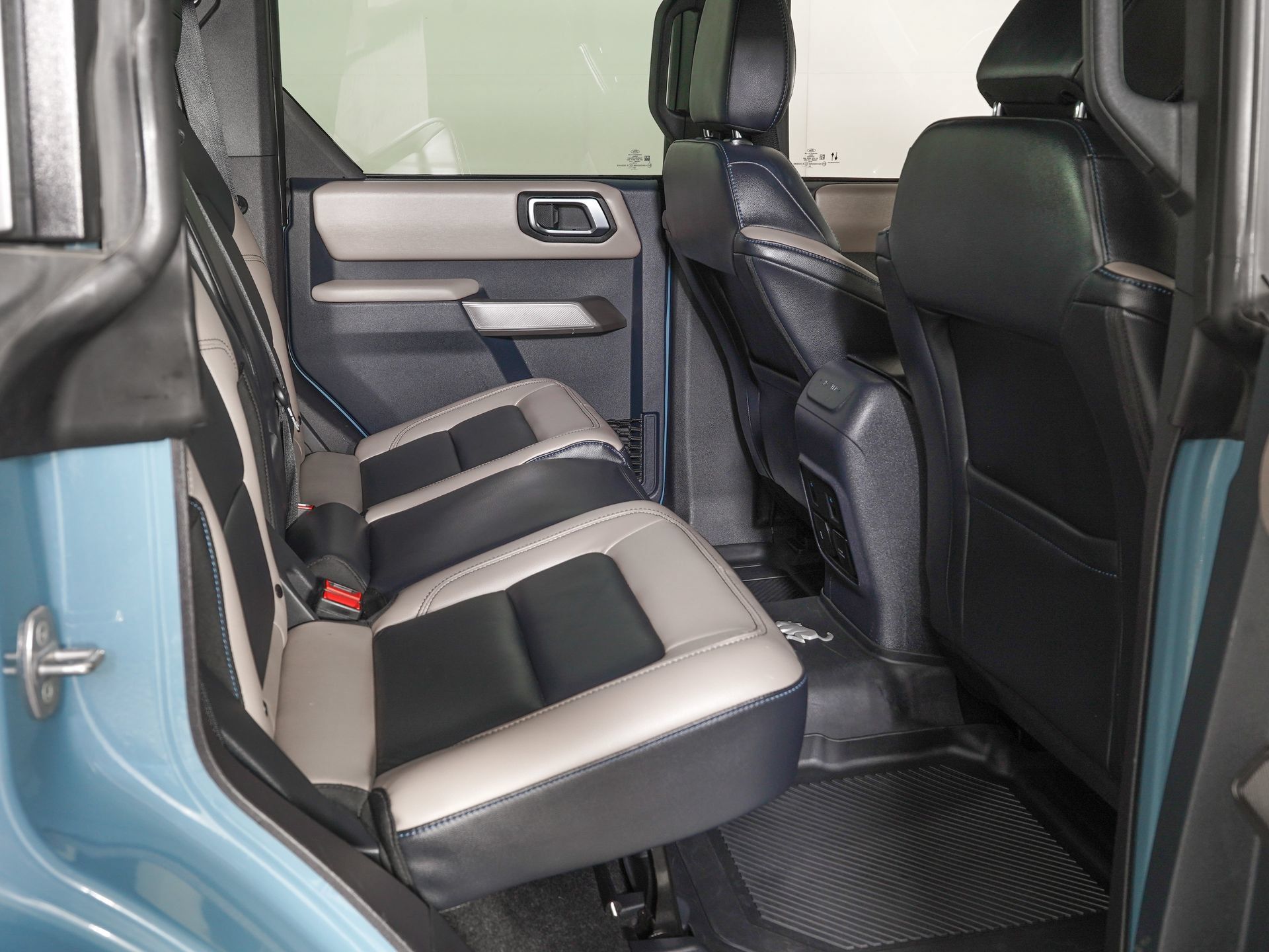 Used 2023 Ford Bronco Wildtrak AWD/4WD image 9