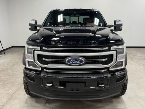 Certified 2022 Ford F350 Platinum w/ Snow Plow Prep Package AWD/4WD image 4