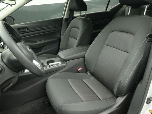 New 2026 Nissan Altima 2.5 SV AWD/4WD image 9