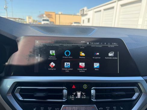 Used 2023 BMW 430i Coupe w/ M Sport Package image 18