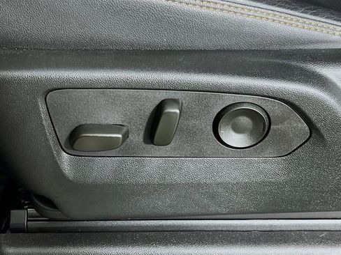 Used 2025 GMC Sierra 1500 AT4 w/ AT4 Premium Package image 11