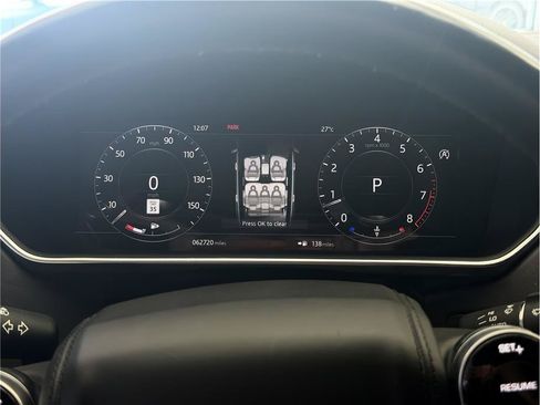 Used 2018 Land Rover Range Rover HSE AWD/4WD image 14