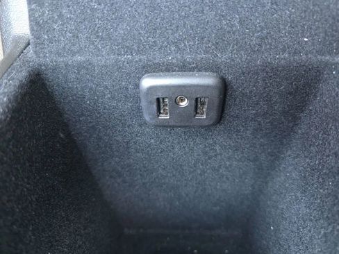 Used 2019 Cadillac XT5 AWD image 34