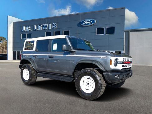 New 2025 Ford Bronco Heritage Edition image 1