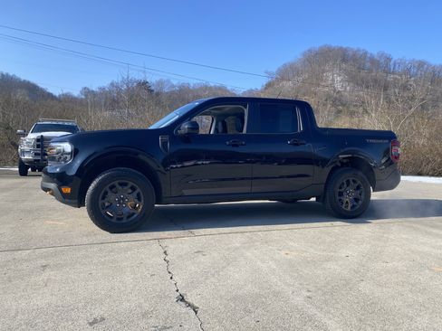 Used 2024 Ford Maverick Tremor w/ Tremor Off-Road Package image 2