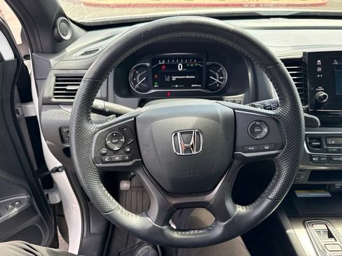 Used 2023 Honda Passport EX-L image 9