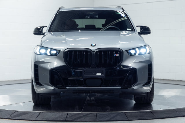 Certified 2026 BMW X5 M60i AWD/4WD image 5