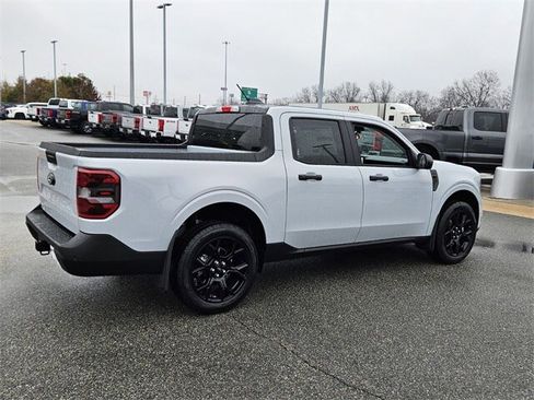 New 2025 Ford Maverick XLT w/ Black Appearance Package image 11