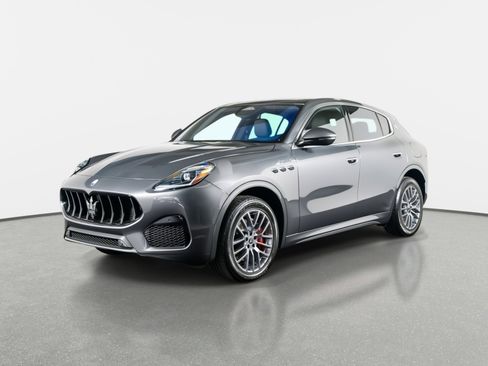 Used 2024 Maserati Grecale GT image 19