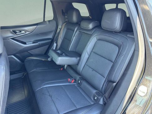 Used 2025 Chevrolet Equinox LT w/ Convenience Package II image 11