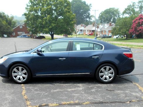Used 2010 Buick LaCrosse CXL FWD image 1