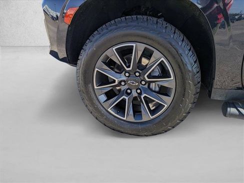 Used 2021 Chevrolet Tahoe Z71 w/ Luxury Package image 25