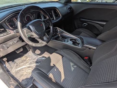 Used 2019 Dodge Challenger SXT RWD image 17