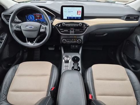 Used 2021 Ford Escape Titanium w/ Titanium Elite Package AWD/4WD image 14