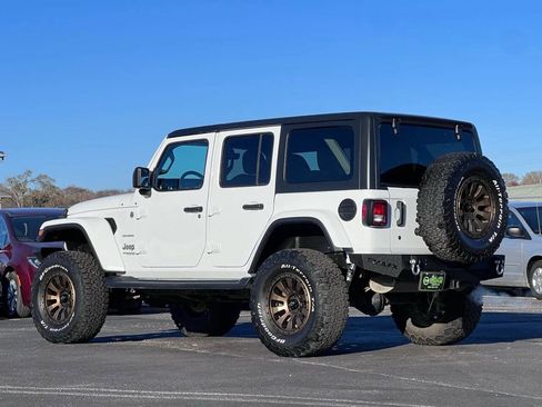 Used 2020 Jeep Wrangler Unlimited Sahara w/ Uconnect 4C Nav & Sound Group image 5