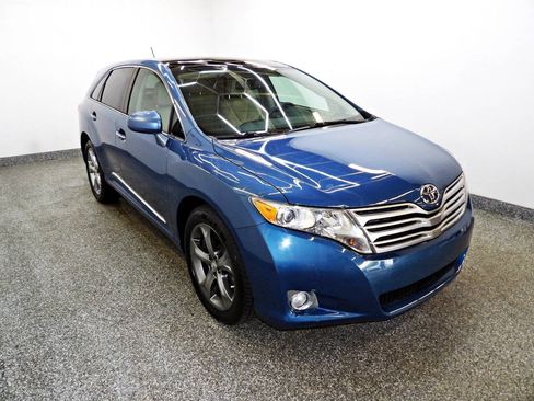 Used 2011 Toyota Venza w/ Leather Pkg FWD image 3