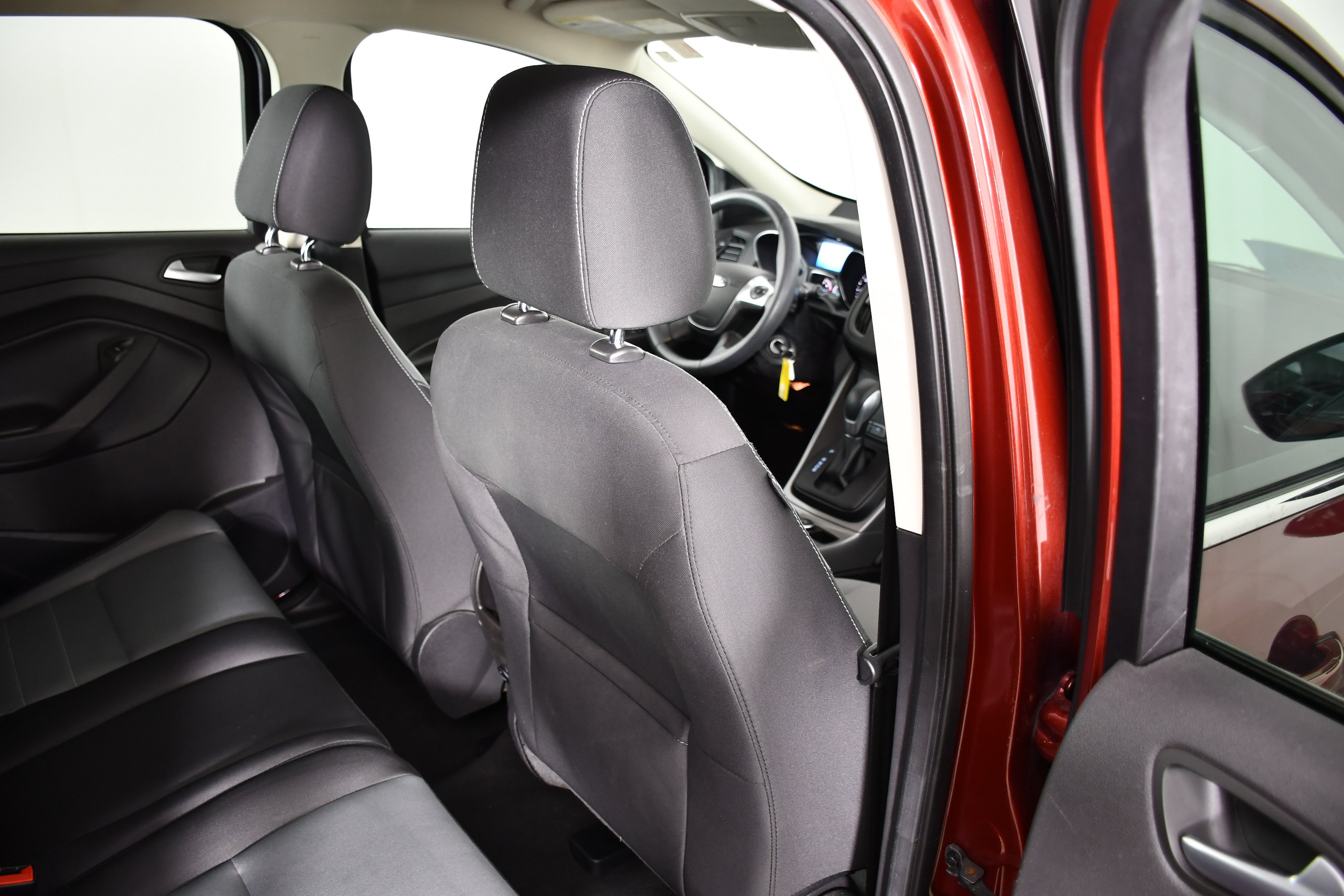Used 2016 Ford Escape SE FWD image 43
