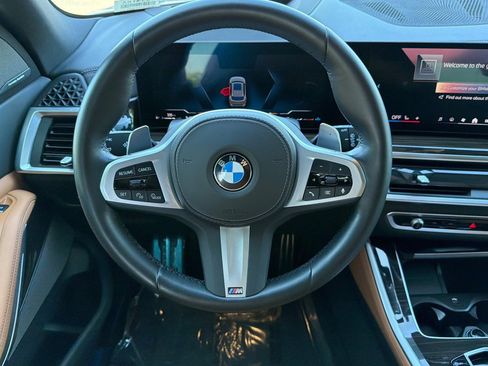 Used 2024 BMW X5 xDrive40i w/ M Sport Package AWD/4WD image 18