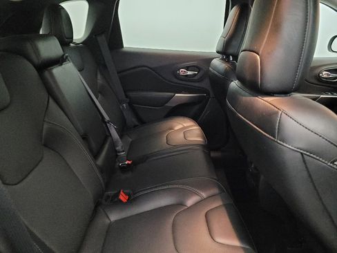 Used 2022 Jeep Cherokee Limited image 19