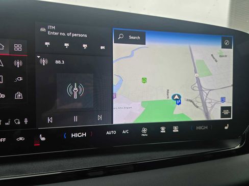 Used 2025 Audi Q6 e-tron Premium w/ Convenience Package image 29