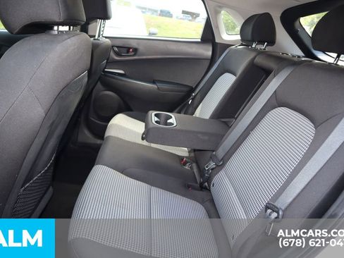 Used 2021 Hyundai Kona SE image 17