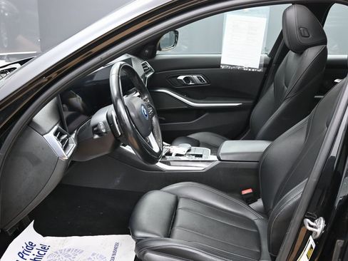 Used 2023 BMW 330e xDrive 330e xDrive w/ Premium Package image 18