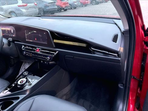 Used 2024 Kia Niro Wind image 13