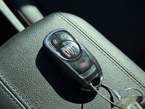Used 2025 Buick Encore GX Preferred image 22