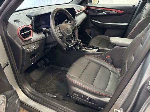 Certified 2025 Chevrolet TrailBlazer RS w/ Convenience Package AWD/4WD image 12