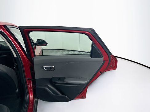 Used 2025 Kia K4 FWD image 28
