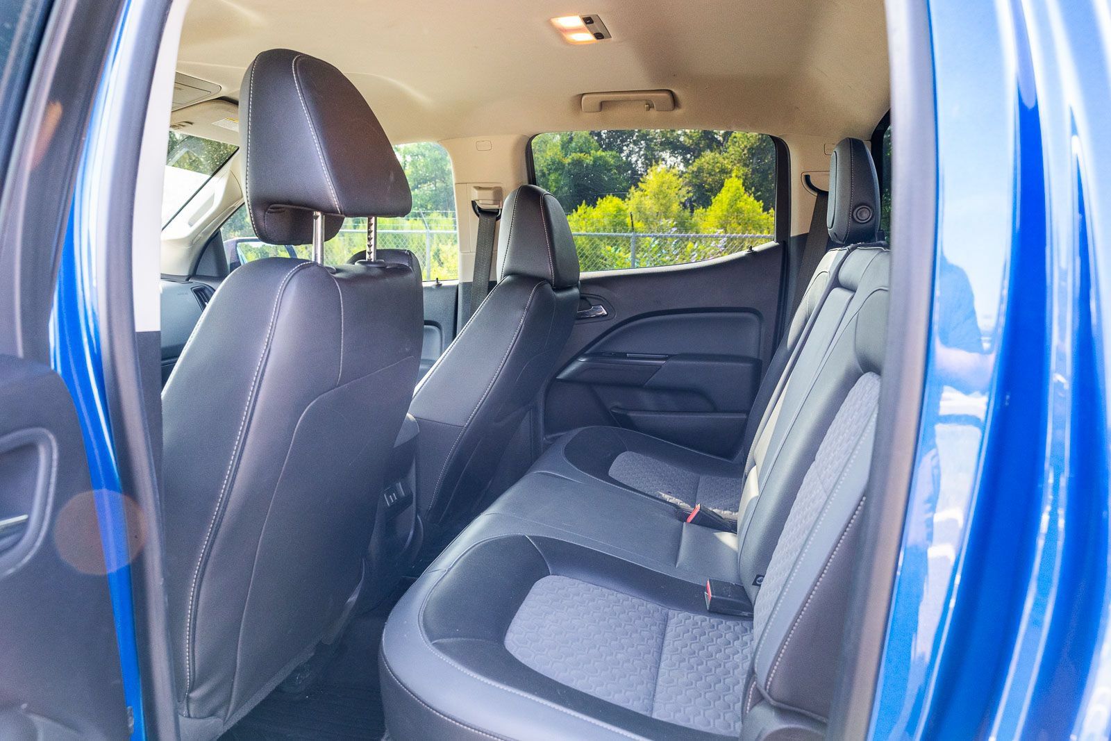 Used 2018 Chevrolet Colorado Z71 RWD image 16