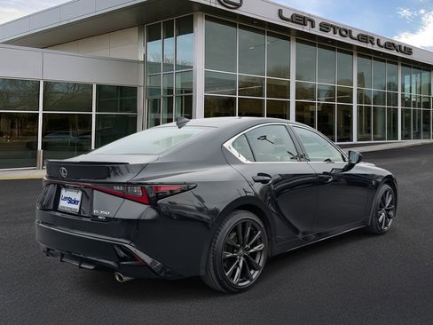 Certified 2025 Lexus IS 350 F Sport image 3