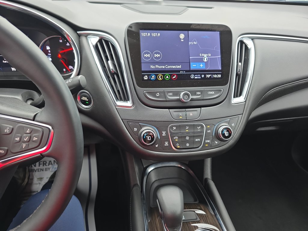 Used 2023 Chevrolet Malibu LT FWD image 18