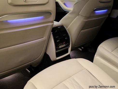 Certified 2025 BMW X7 M60i image 15