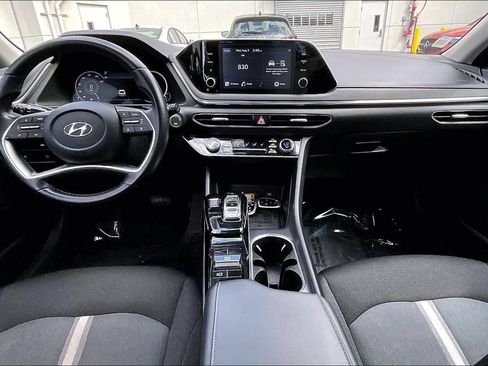 Used 2021 Hyundai Sonata SEL w/ Convenience Package FWD image 11