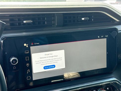 Used 2024 GMC Sierra 2500 Denali w/ Denali Reserve Package image 17