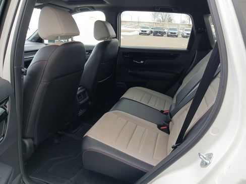 Used 2025 Honda CR-V Sport Touring image 8