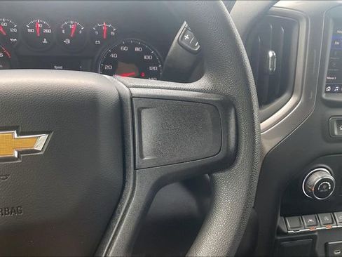 Used 2022 Chevrolet Silverado 1500 Custom AWD/4WD image 19