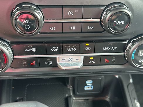 Used 2025 Ford Bronco Big Bend AWD/4WD image 29
