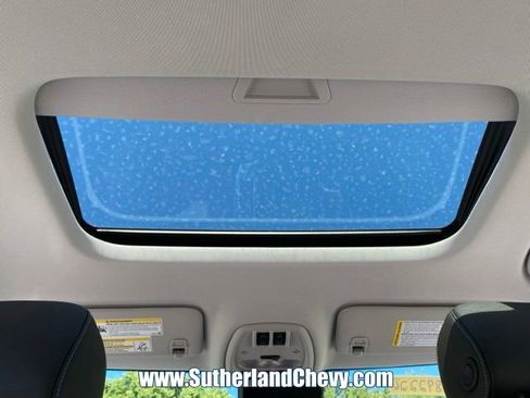 New 2026 Chevrolet Trax LT w/ Sunroof Package FWD image 37